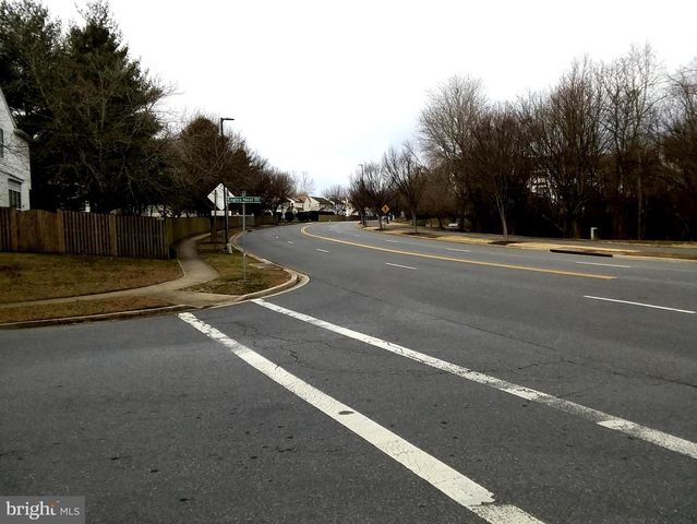 2903 EAGLES NEST DR, Bowie, MD 20716