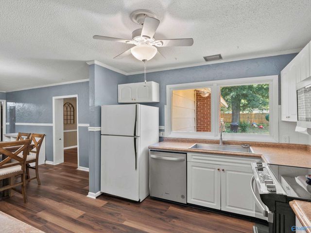 316 Christopher Drive, Athens, AL 35611
