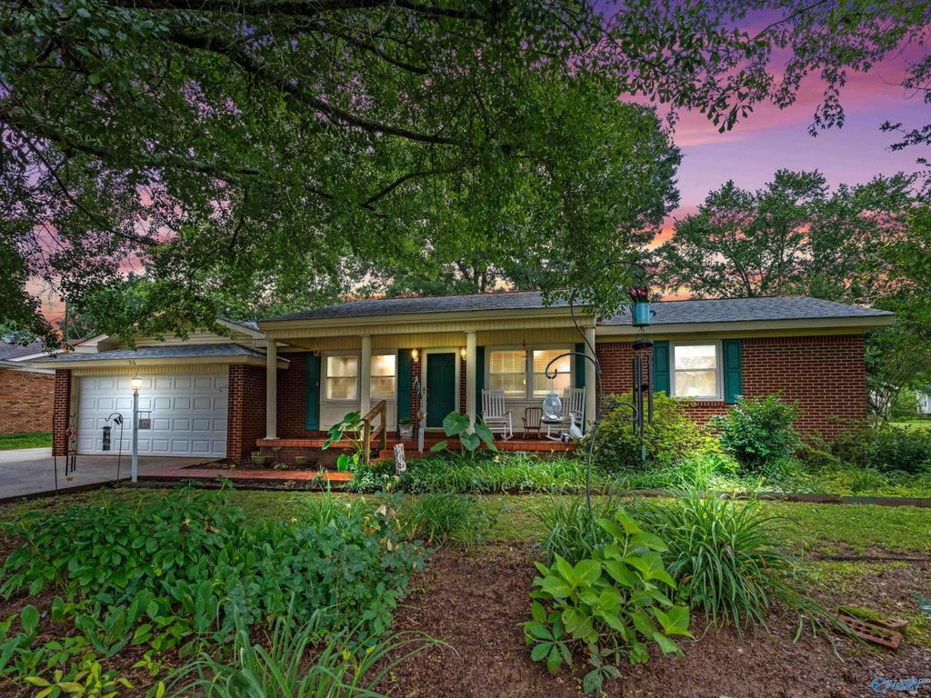 316 Christopher Drive, Athens, AL 35611