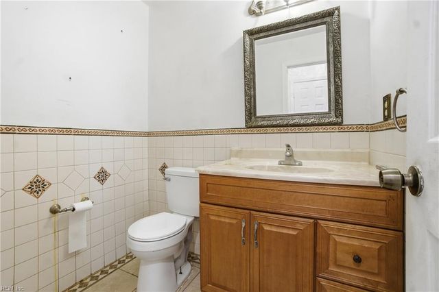 635 Ocean Lakes DR, Virginia Beach, VA 23454