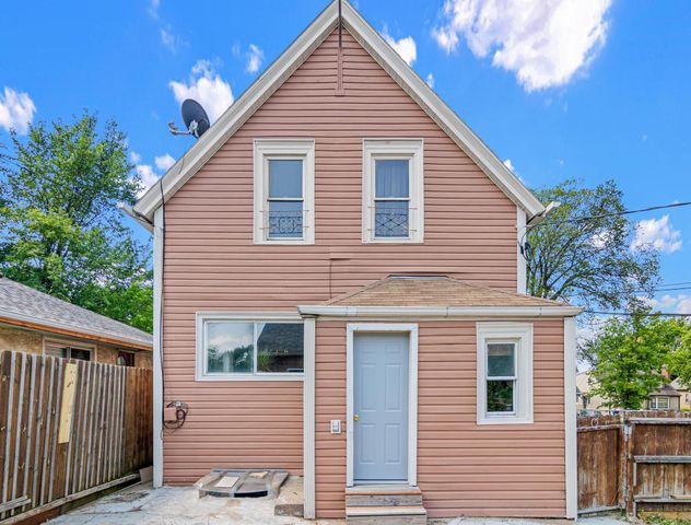 1288 Edgerton Street, Saint Paul, MN 55130