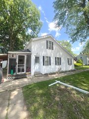 416 W WASHINGTON Street, Morris, IL 60450