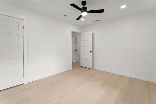 110 Hackberry Street, Lancaster, TX 75146