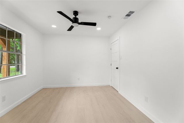 110 Hackberry Street, Lancaster, TX 75146