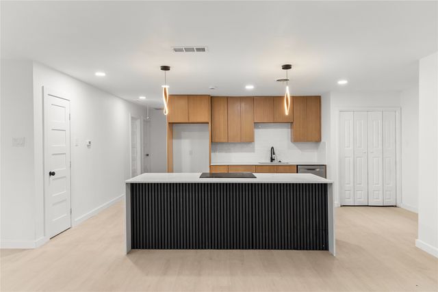 110 Hackberry Street, Lancaster, TX 75146