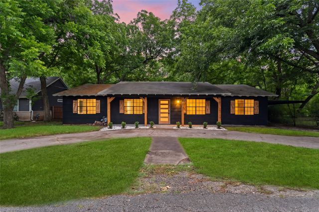 110 Hackberry Street, Lancaster, TX 75146
