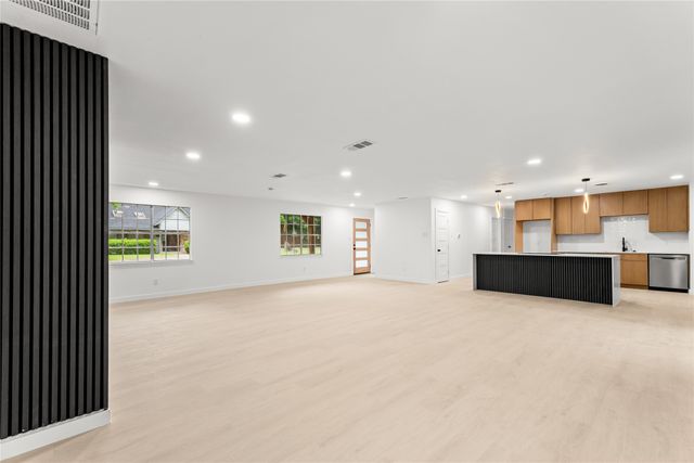 110 Hackberry Street, Lancaster, TX 75146