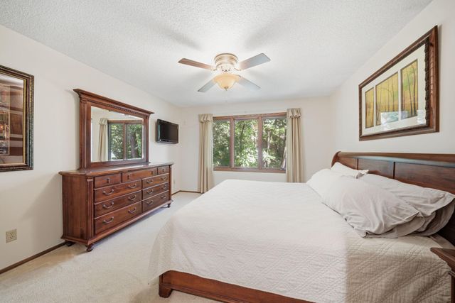 3610 Evergreen Lane N, Plymouth, MN 55441