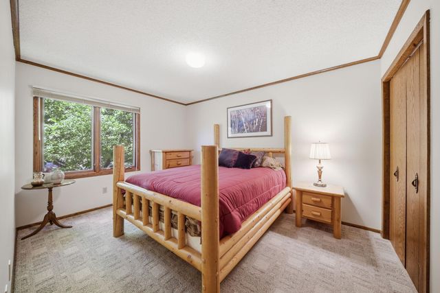 3610 Evergreen Lane N, Plymouth, MN 55441