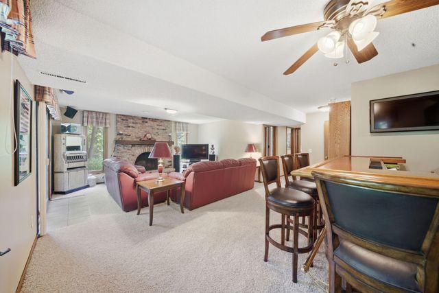 3610 Evergreen Lane N, Plymouth, MN 55441