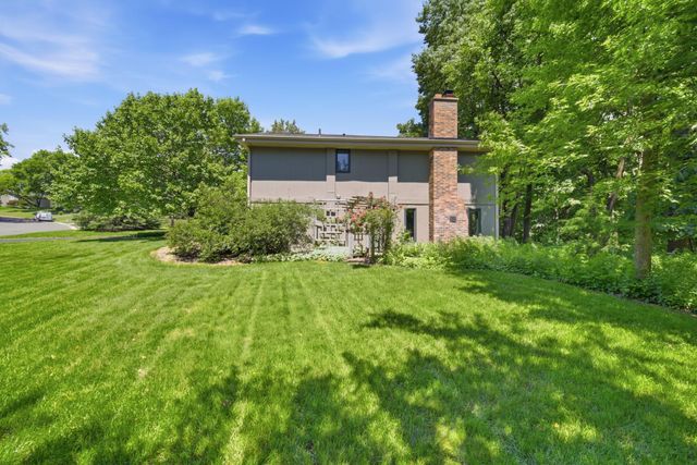 3610 Evergreen Lane N, Plymouth, MN 55441