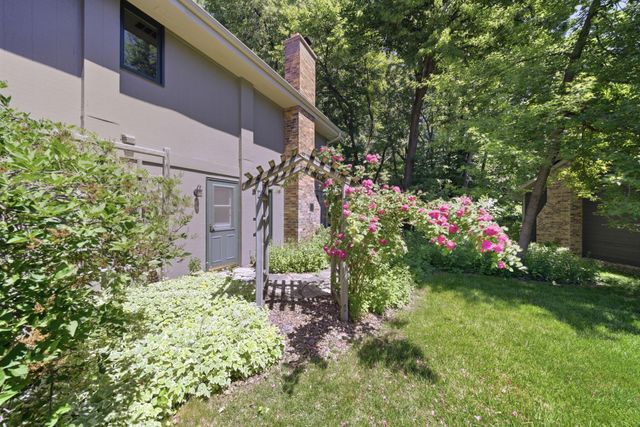 3610 Evergreen Lane N, Plymouth, MN 55441