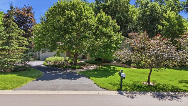 3610 Evergreen Lane N, Plymouth, MN 55441