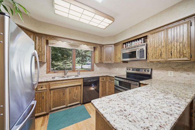 3610 Evergreen Lane N, Plymouth, MN 55441