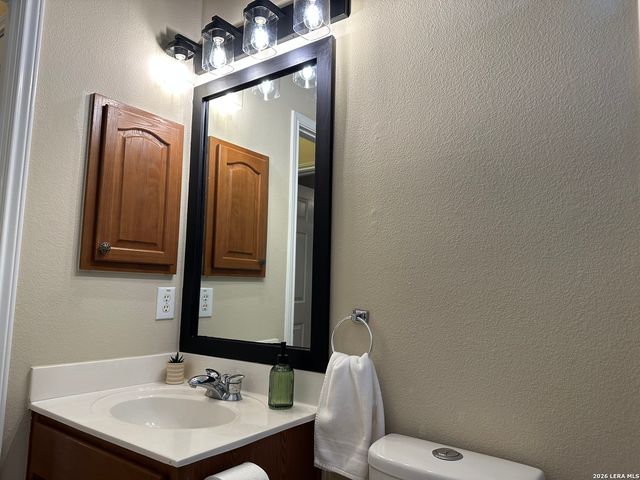 241 EAGLE FLIGHT, Cibolo, TX 78108