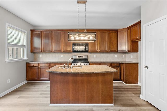 792 Village Field Court, Suwanee, GA 30024