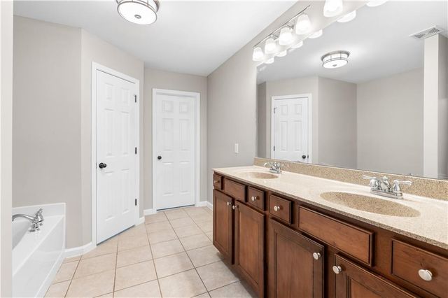 792 Village Field Court, Suwanee, GA 30024