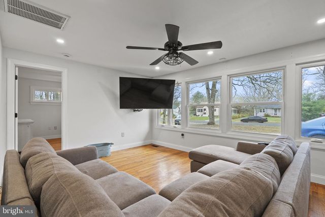 2246 AUBURN AVE, Atco, NJ 08004
