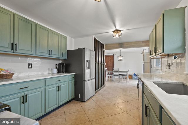 2246 AUBURN AVE, Atco, NJ 08004