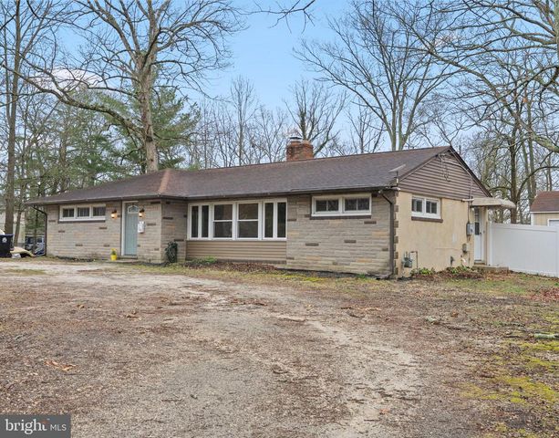 2246 AUBURN AVE, Atco, NJ 08004