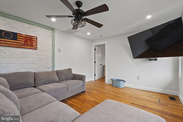 2246 AUBURN AVE, Atco, NJ 08004
