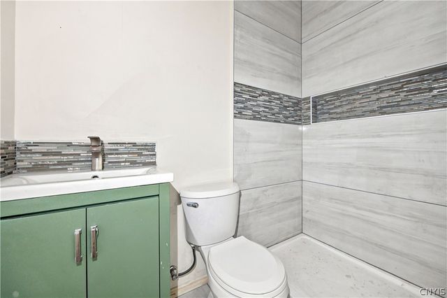 78 Avenue B, Rochester, NY 14621