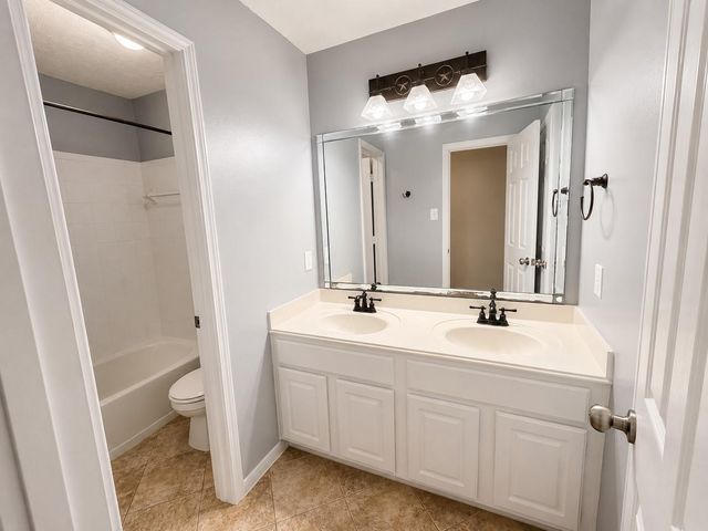 10326 N Laurel Branch Drive, Houston, TX 77064