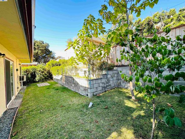 25132 Del Mar Avenue, Hayward, CA 94542