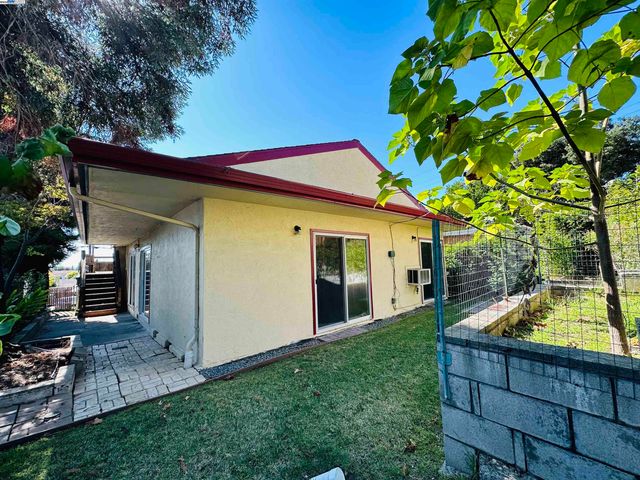 25132 Del Mar Avenue, Hayward, CA 94542