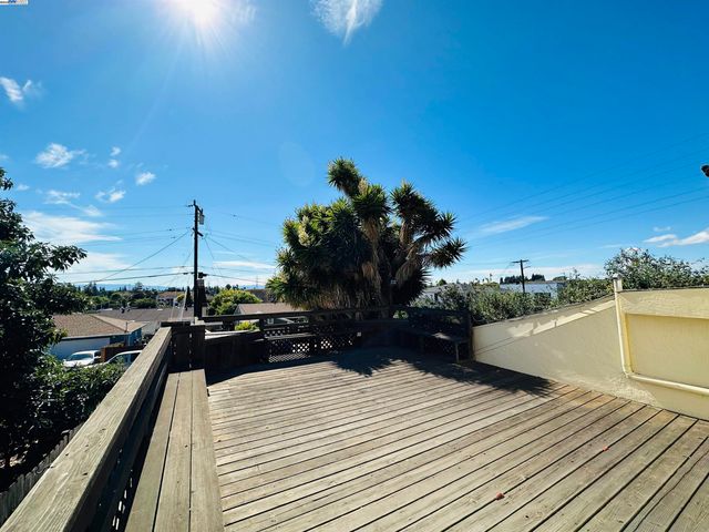 25132 Del Mar Avenue, Hayward, CA 94542