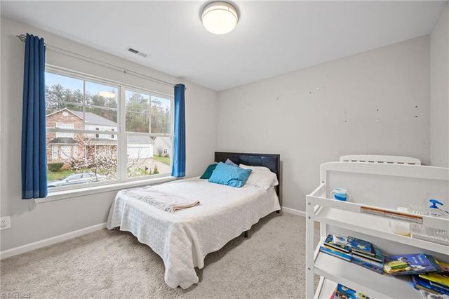 865 Winterside Lane, Winston-salem, NC 27107