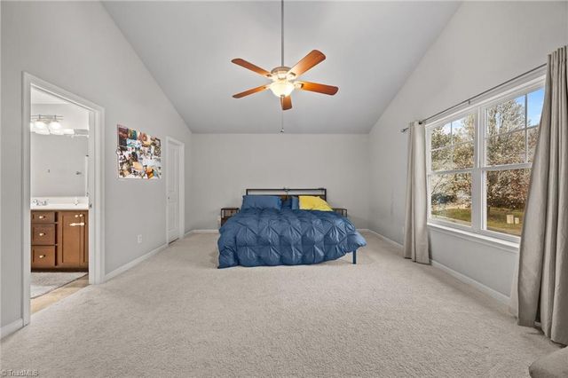 865 Winterside Lane, Winston-salem, NC 27107