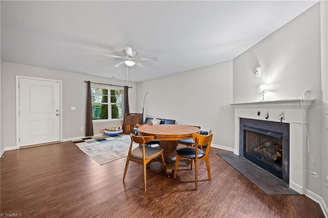 865 Winterside Lane, Winston-salem, NC 27107