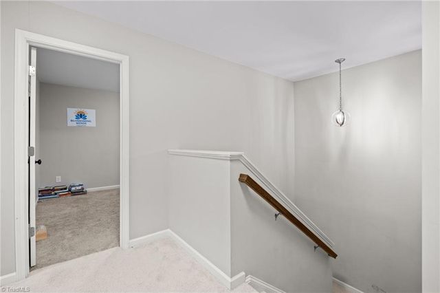 865 Winterside Lane, Winston-salem, NC 27107