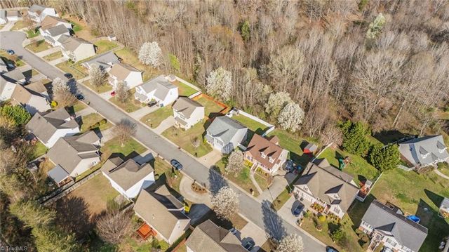 865 Winterside Lane, Winston-salem, NC 27107