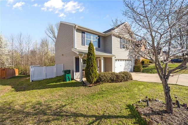 865 Winterside Lane, Winston-salem, NC 27107