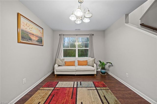 865 Winterside Lane, Winston-salem, NC 27107