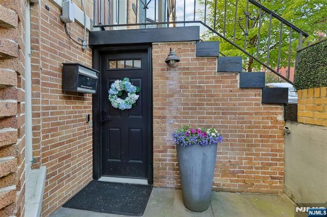 829 Garden Street B, Hoboken, NJ 07030