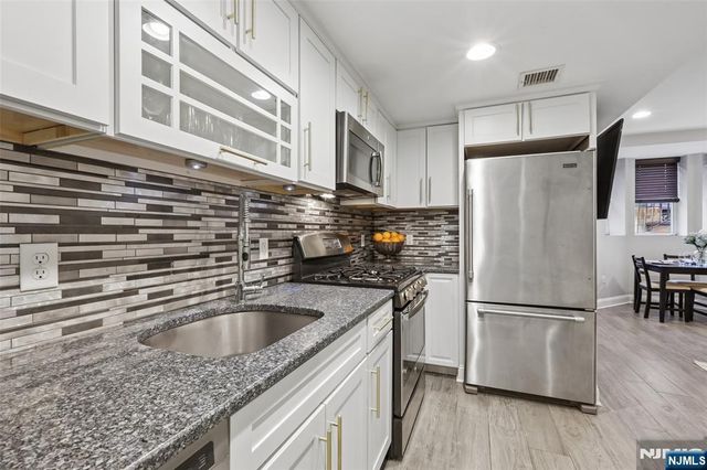 829 Garden Street B, Hoboken, NJ 07030