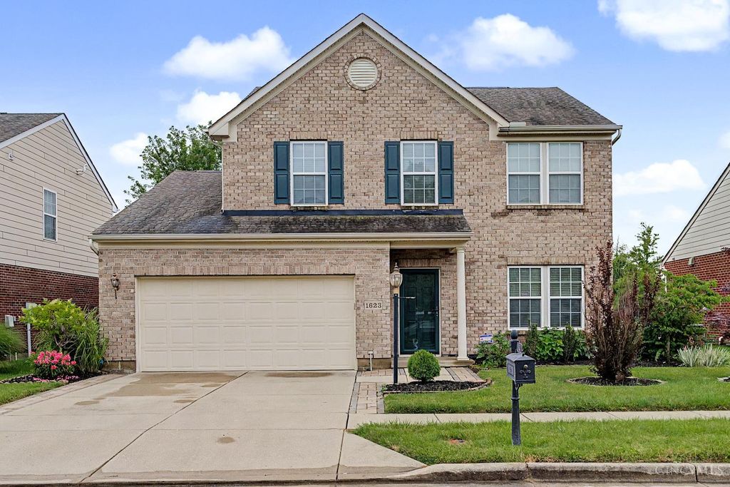 1623 North Wood Creek Drive, Clearcreek Twp., OH 45458