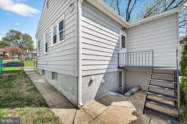 2855 TENNESSEE AVE, Baltimore, MD 21227