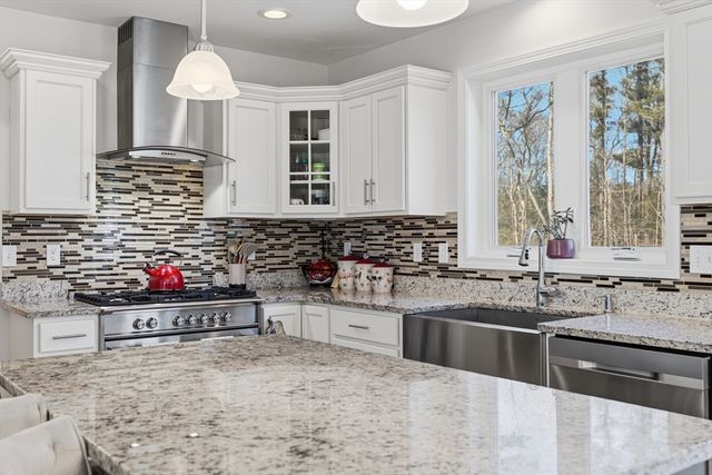 162 Bayberry Rd, Raynham, MA 02767