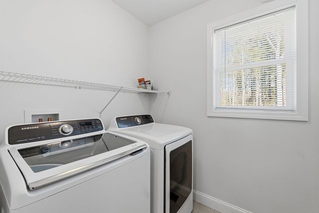 162 Bayberry Rd, Raynham, MA 02767