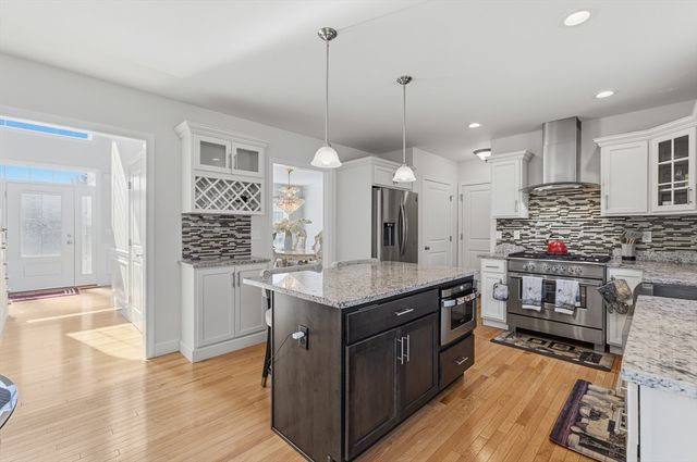 162 Bayberry Rd, Raynham, MA 02767