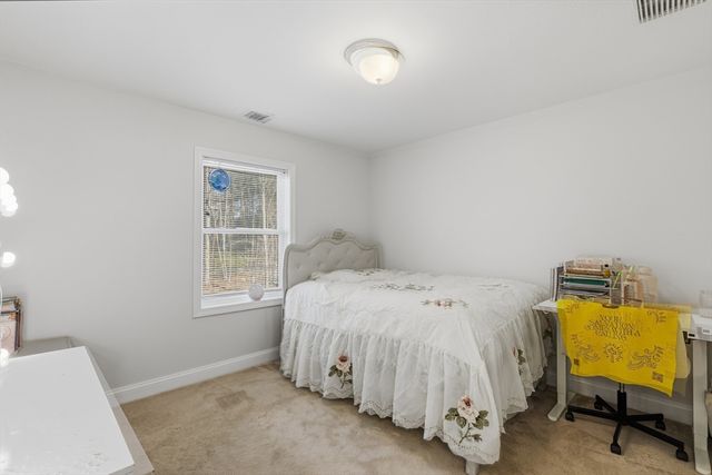 162 Bayberry Rd, Raynham, MA 02767