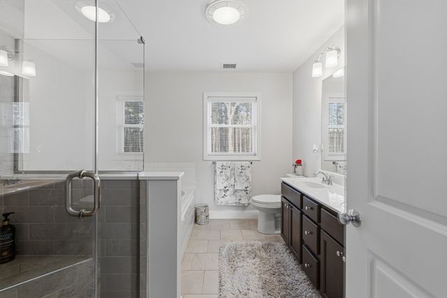 162 Bayberry Rd, Raynham, MA 02767