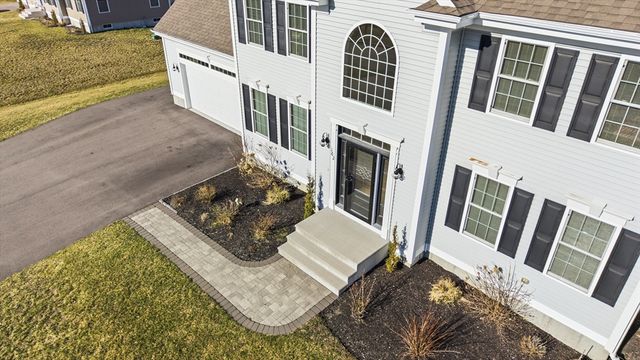 162 Bayberry Rd, Raynham, MA 02767