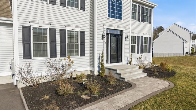 162 Bayberry Rd, Raynham, MA 02767