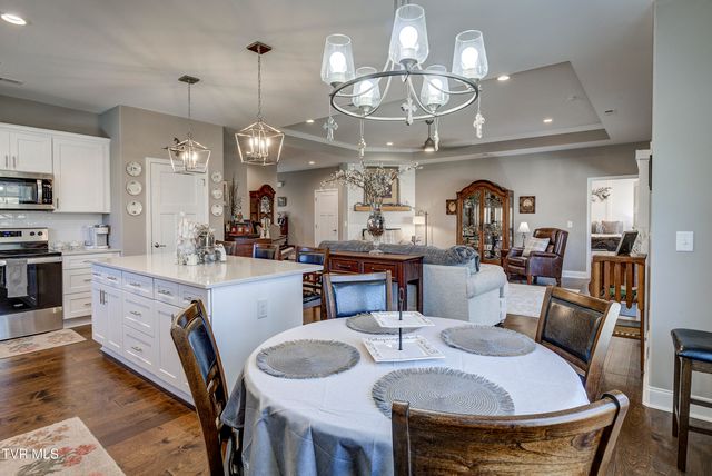 702 Hunts Terrace Drive, Kingsport, TN 37663