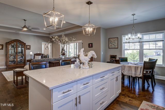 702 Hunts Terrace Drive, Kingsport, TN 37663